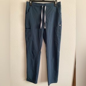 Dark Harbor Figs Yola Scrubs